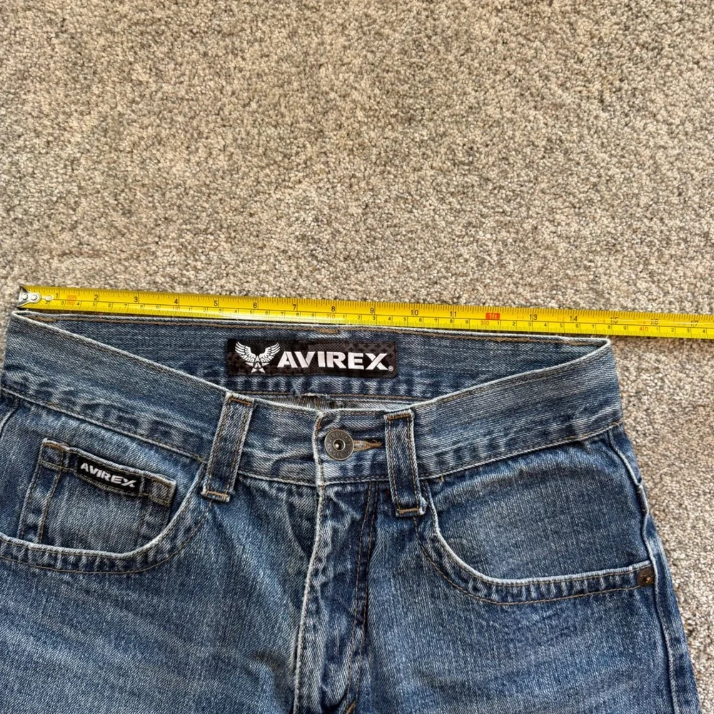 Avirex Mens Blue Denim Shorts Baggy Jorts Medium Wash Distressed Size 30 Waist